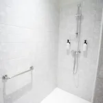 Appartement Air-conditioned 2 Bedroom With Terrace Parking *