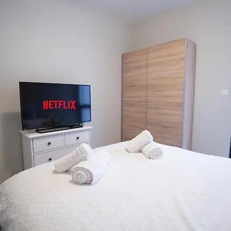 Apartamento Air-conditioned 2 Bedroom With Terrace Parking Carcasona
