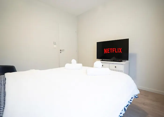 Air-conditioned 2 Bedroom With Terrace Parking Apartamento *