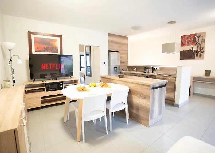 Apartamento Air-conditioned 2 Bedroom With Terrace Parking Carcassonne