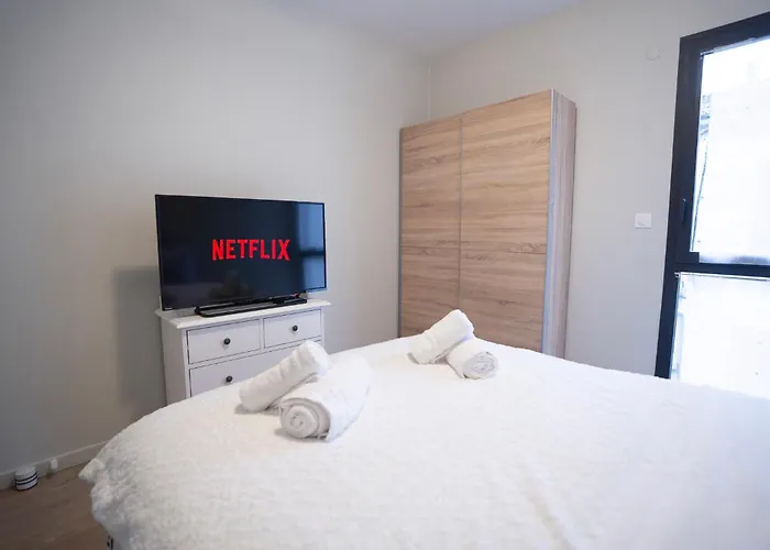 Apartamento Air-conditioned 2 Bedroom With Terrace Parking Carcassonne